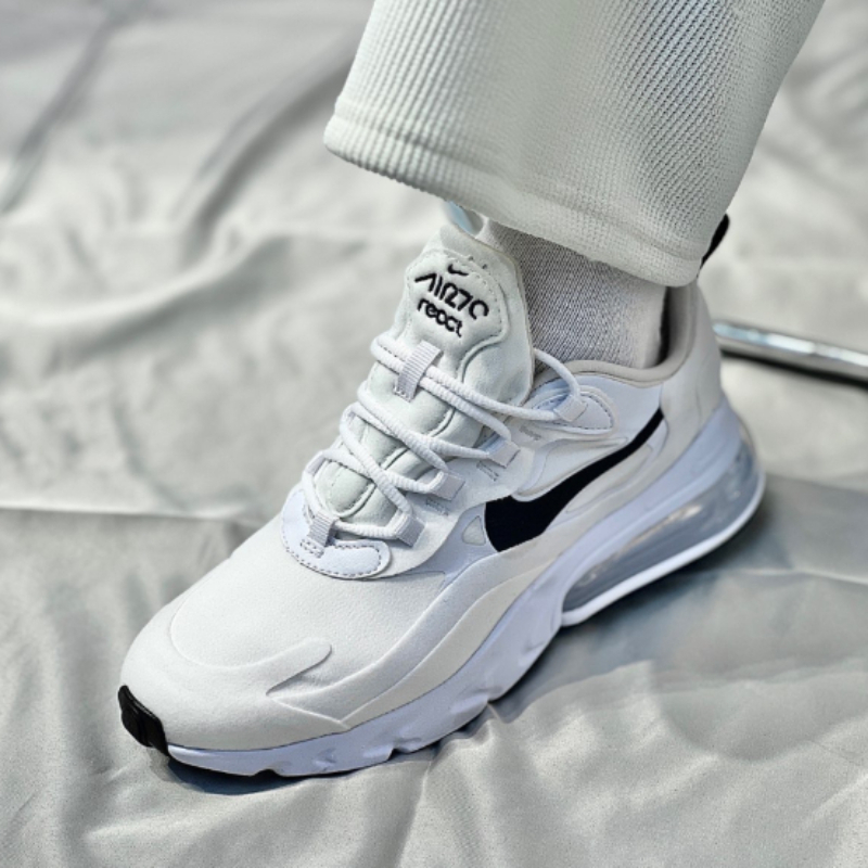 Nike Air Max 270 React Bianco  - Nike Shoes Air Max 270 recensione e prezzo