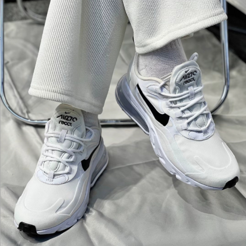 Nike Air Max 270 React Bianco  - Nike Shoes Air Max 270 recensione e prezzo